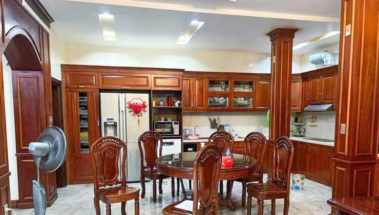 bán nhà KĐT Mễ Trì Hạ, Nam Từ Liêm, 180m2 x 4T MT12m 49.5t vị trí kim cương, nội thất đẳng cấp